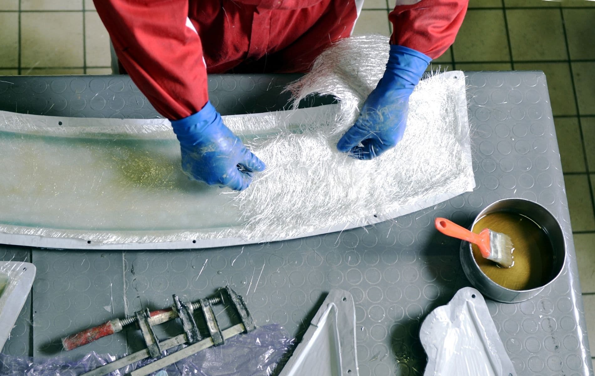 hand-lay-up-fibreglass